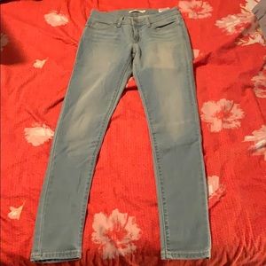 Levi’s brand new 711 skinny jeans